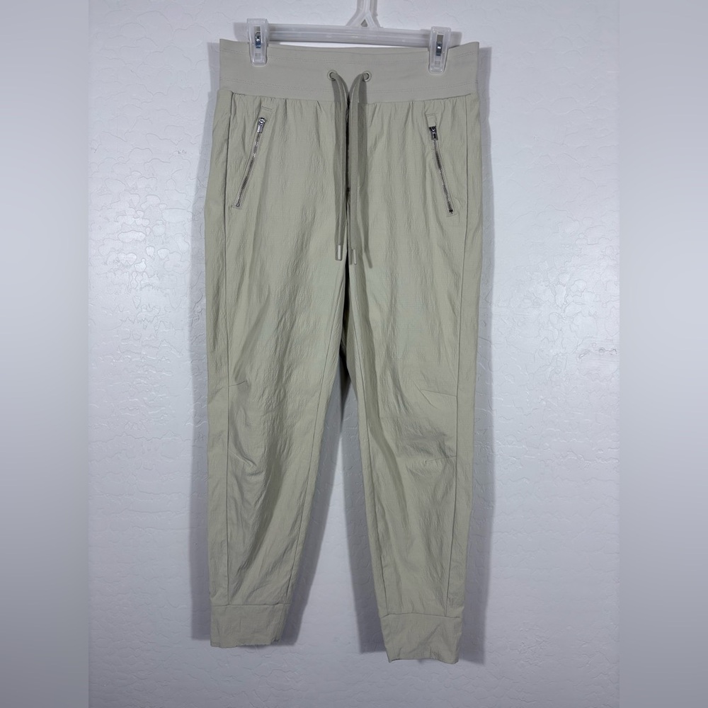 Athleta Trekkie North‎ Pants 6 Beige High Rise Jogger Drawstring outdoors